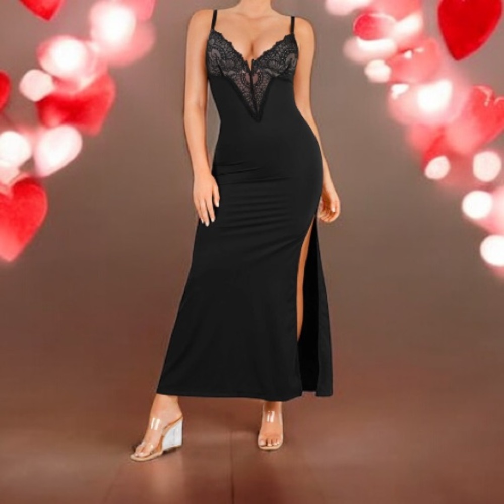 Popilush
Shapewear Lace V Neck Side Slit Slimming Maxi Slip Dress
S